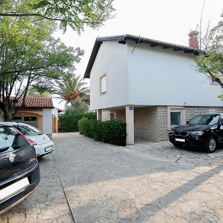 Beach Boy & Pool Girl Apartments Vir Buitenkant foto
