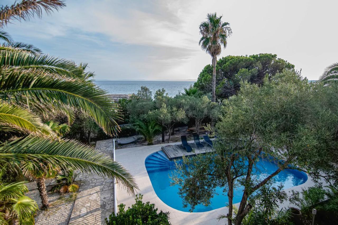Beach Boy & Pool Girl Apartments Vir Buitenkant foto